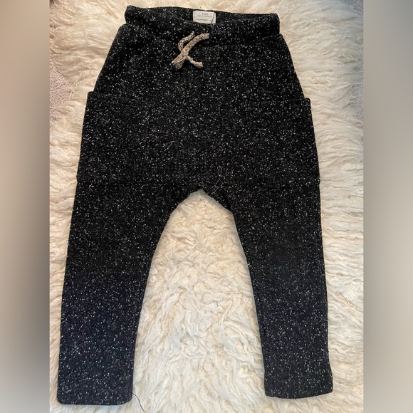 Zara Joggers with Pockets - Picture 2 of 4